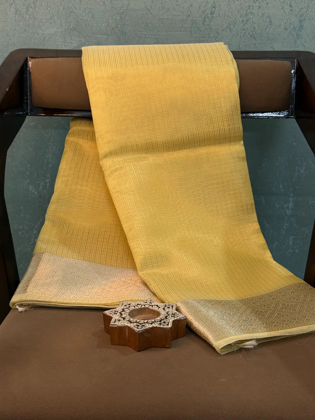 Contemporary Weave Kora Tissue Silk Banarasi Saree