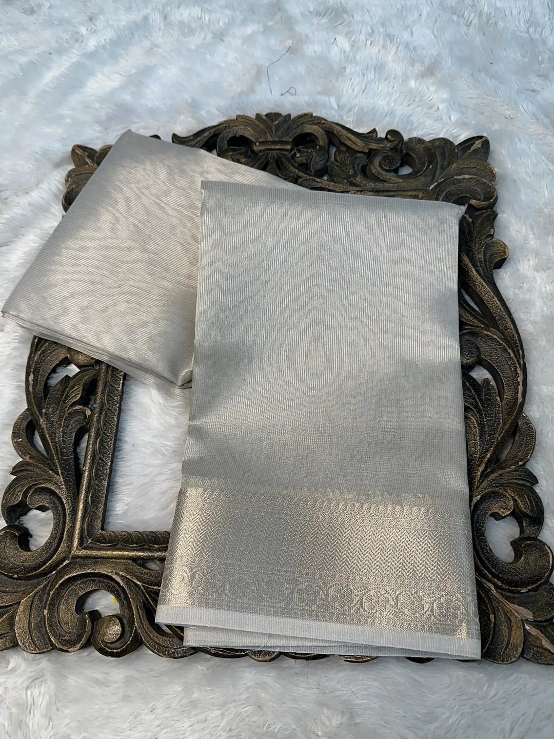 Contemporary Weave Kora Tissue Silk Banarasi Saree