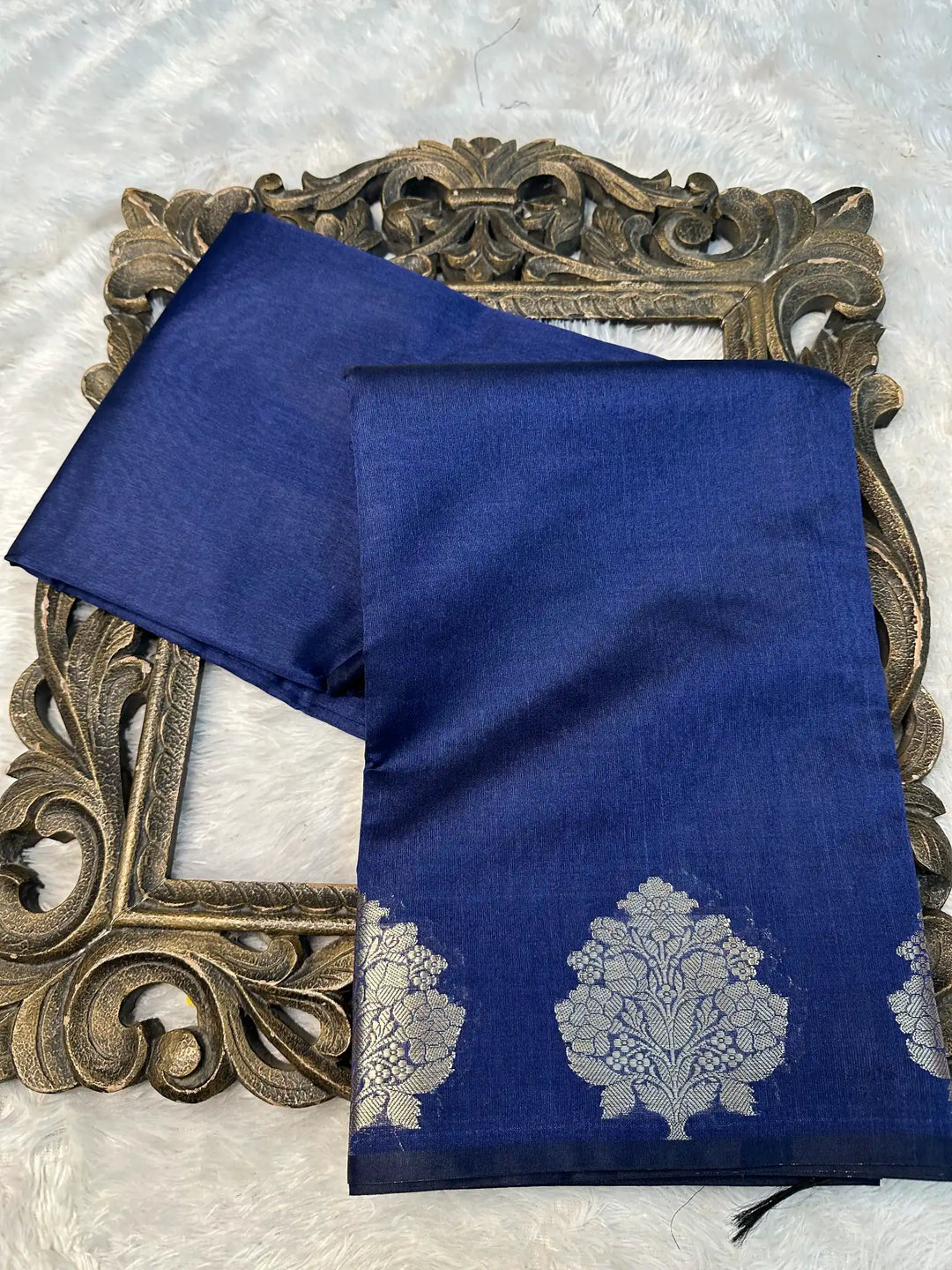 Contemporary Weave Kora Tissue Silk Banarasi Saree