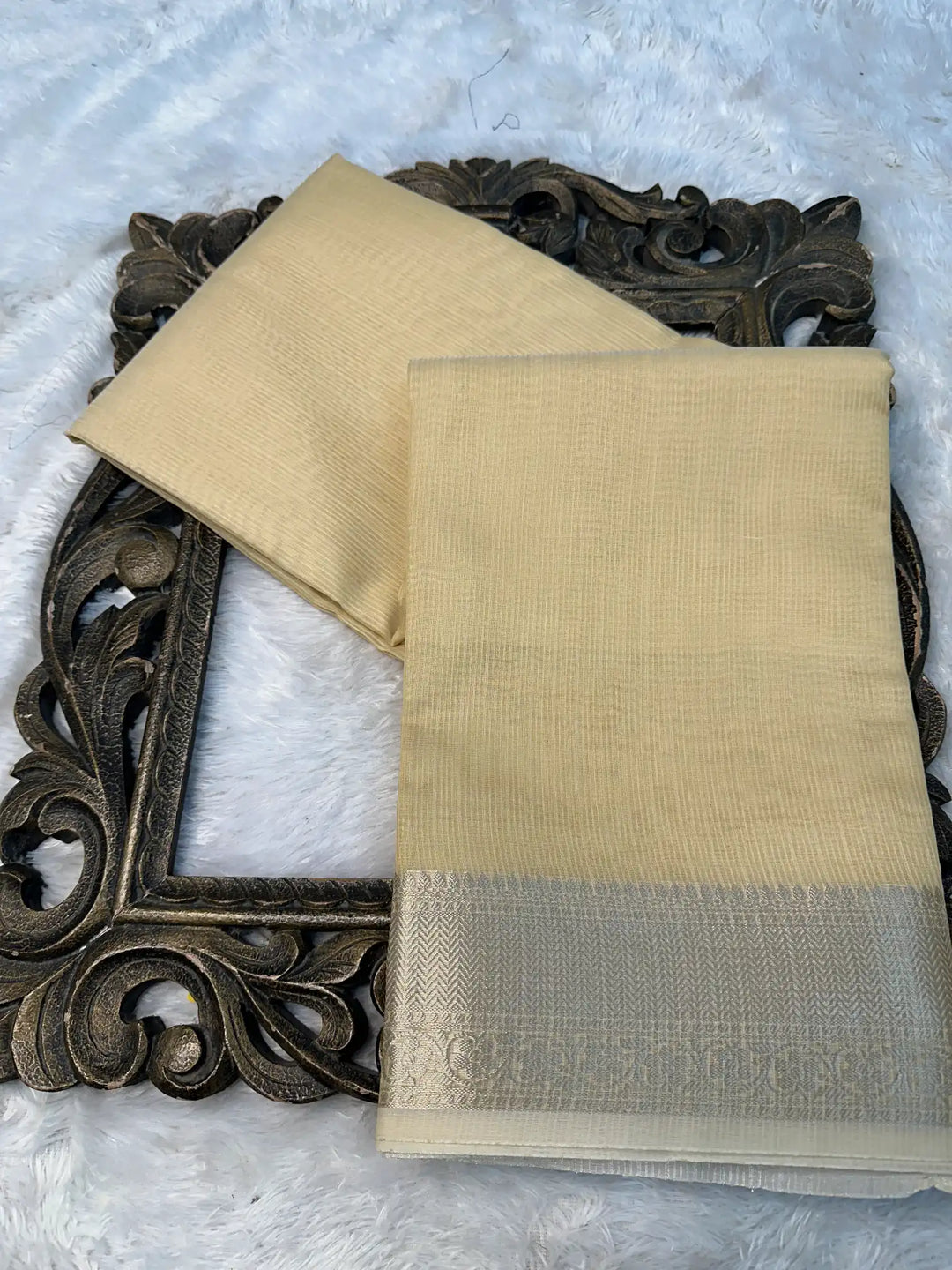 Eccentric Weave Softsilk Traditional Banarasi Saree