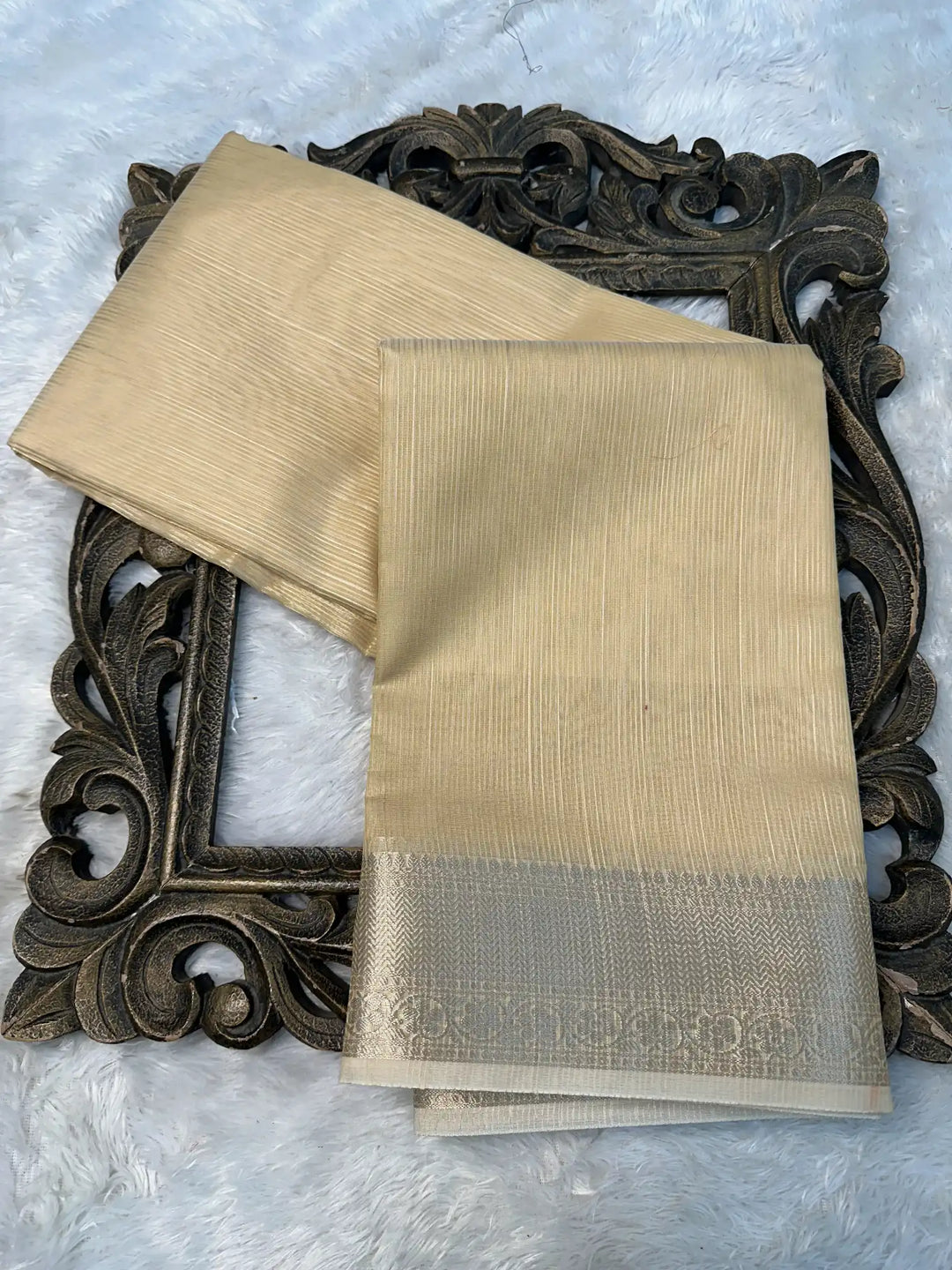 Contemporary Weave Kora Tissue Silk Banarasi Saree
