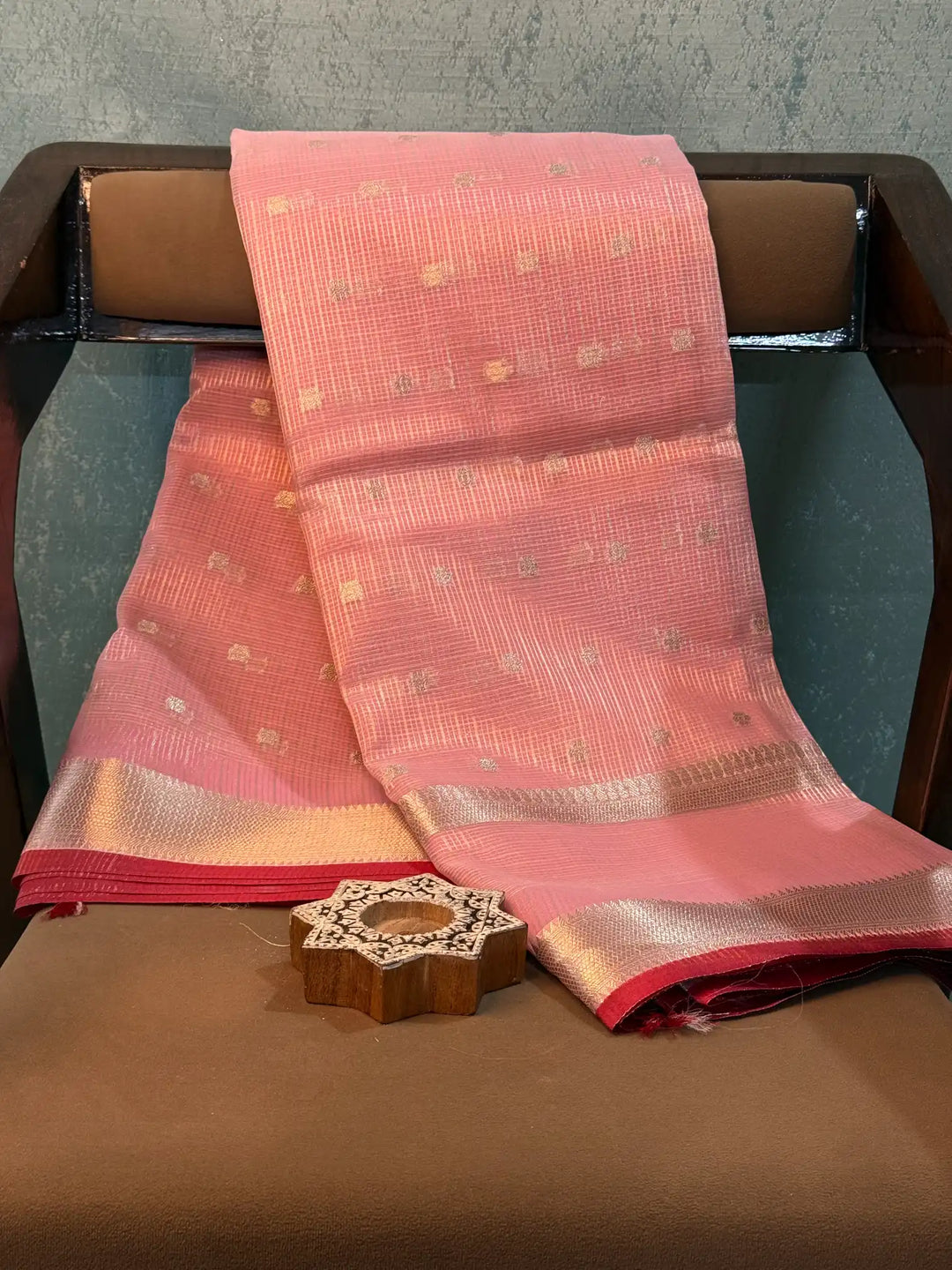 Contemporary Weave Kora Tissue Silk Banarasi Saree