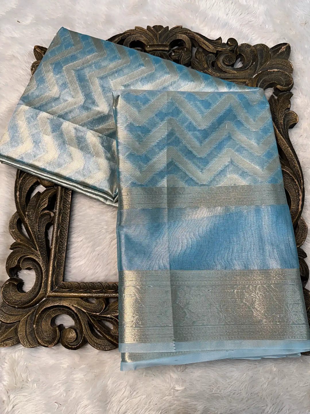 Eccentric Weave Softsilk Traditional Banarasi Saree