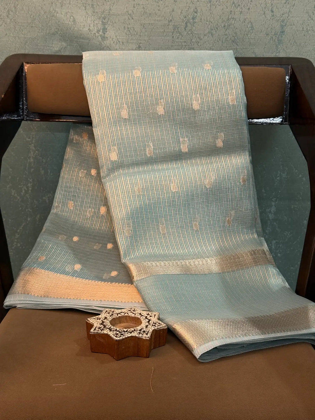 Contemporary Weave Kora Tissue Silk Banarasi Saree
