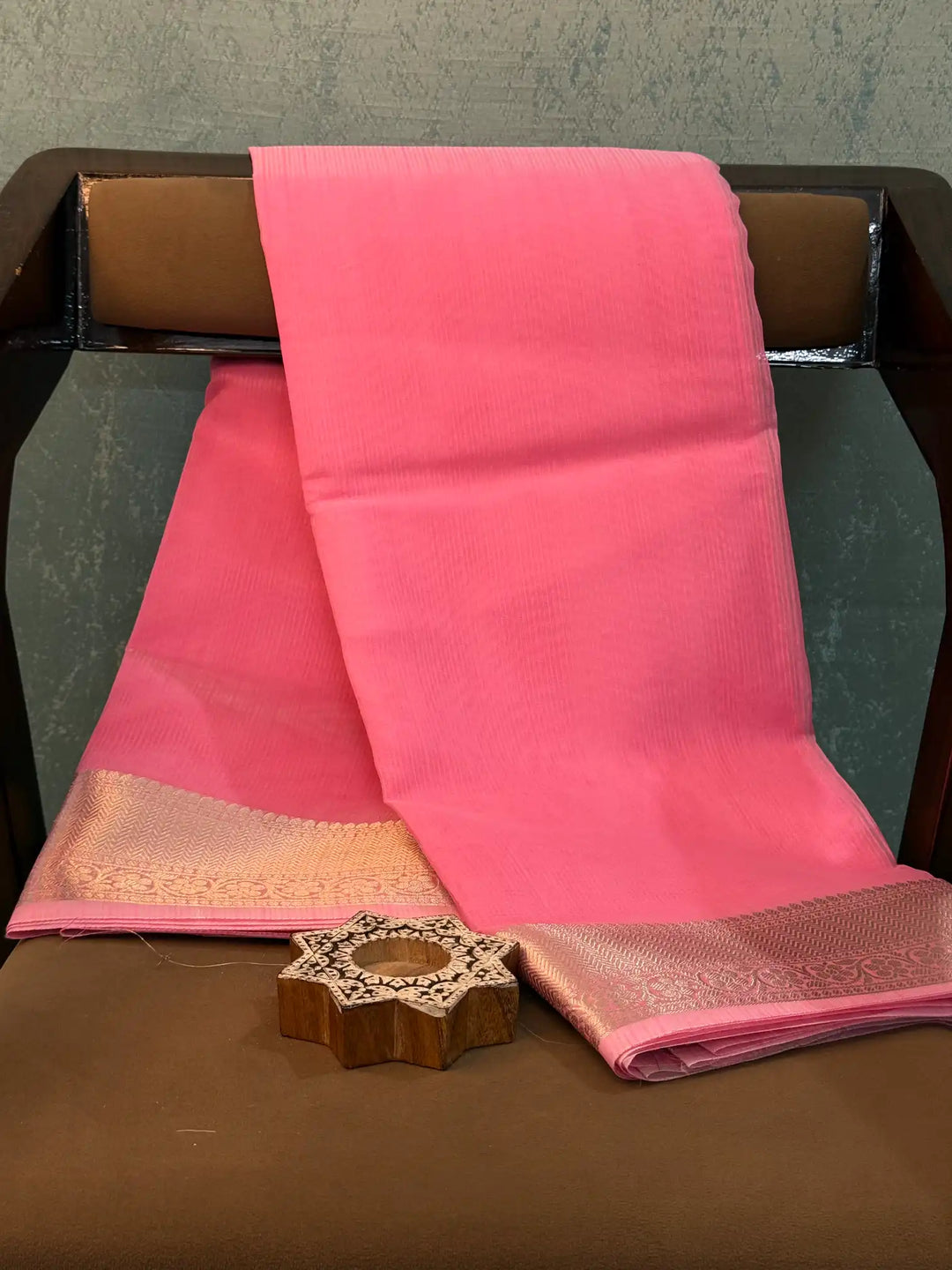 Contemporary Weave Kora Tissue Silk Banarasi Saree