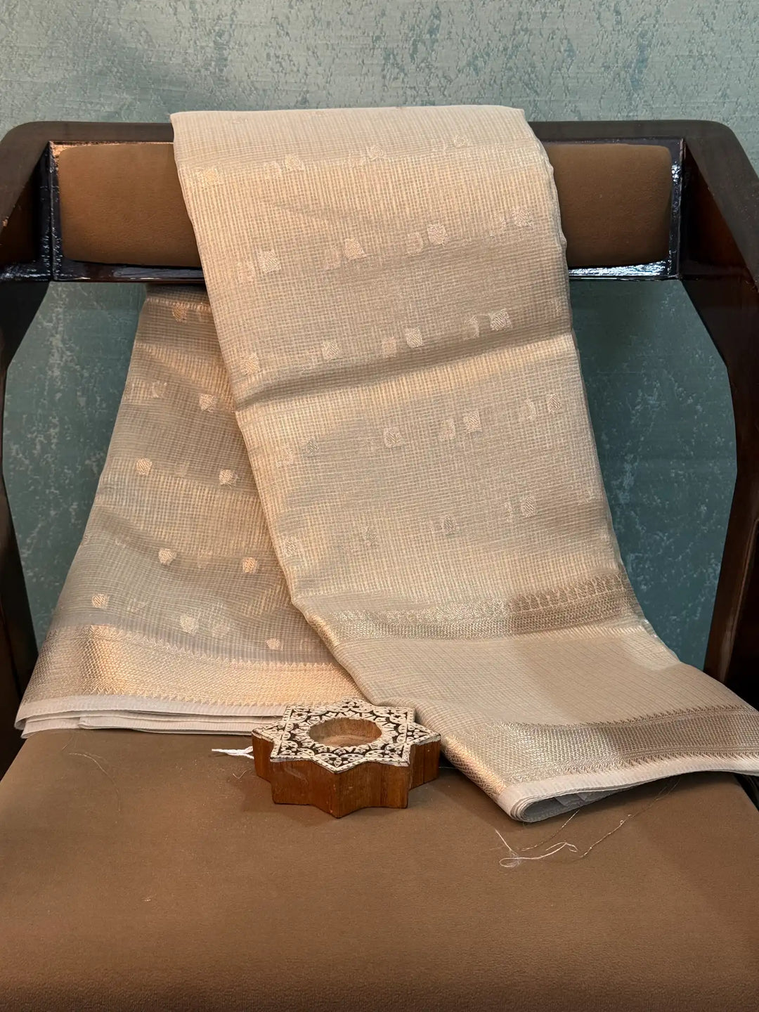Contemporary Weave Kora Tissue Silk Banarasi Saree