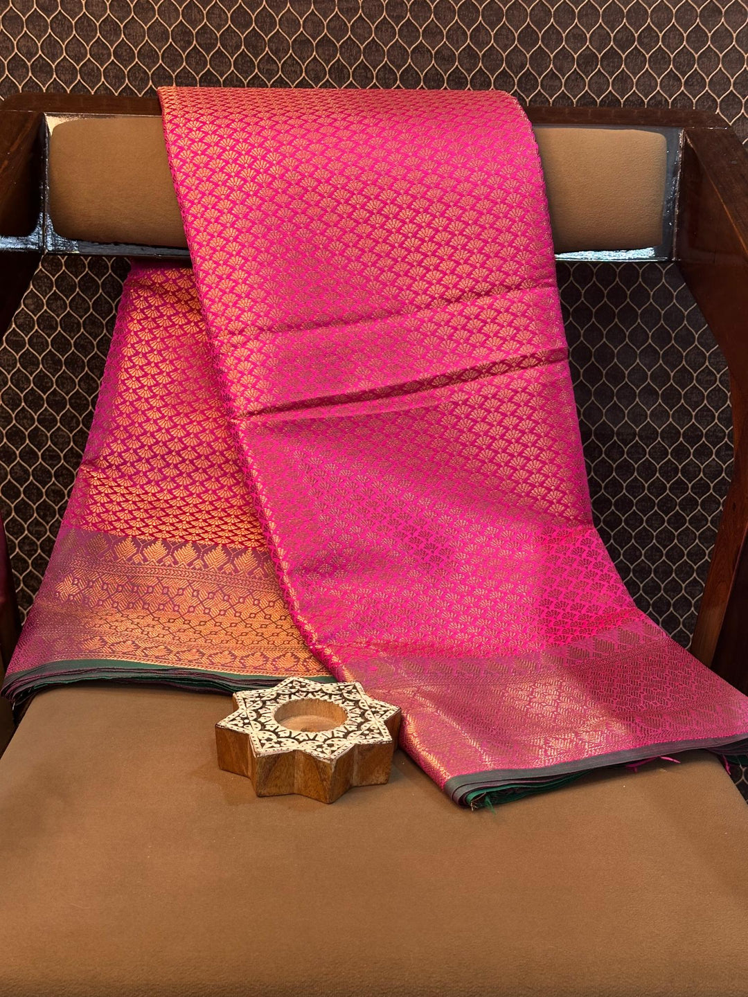 Eccentric Zari Weave Softsilk Banarasi Saree