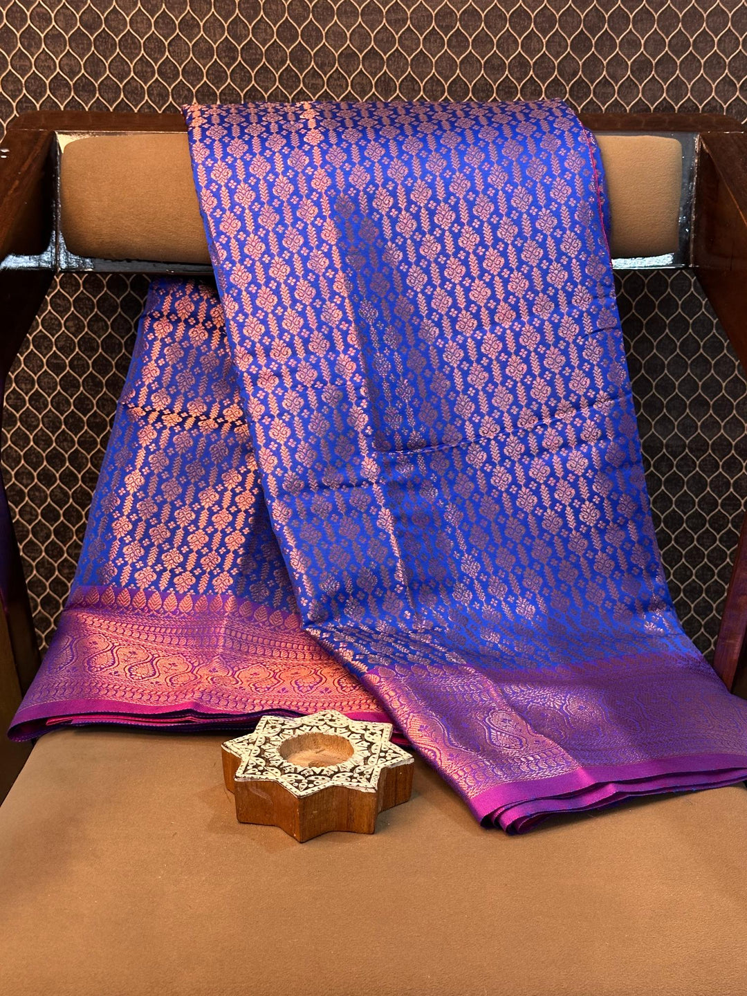 Eccentric Zari Weave Softsilk Banarasi Saree