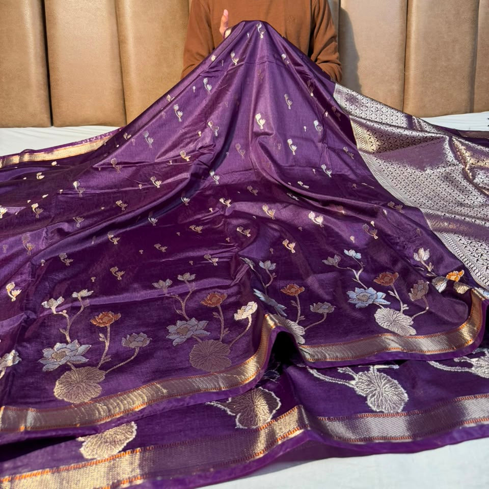 Bright Lavender Floral Border Chinia Silk Banarasi Saree