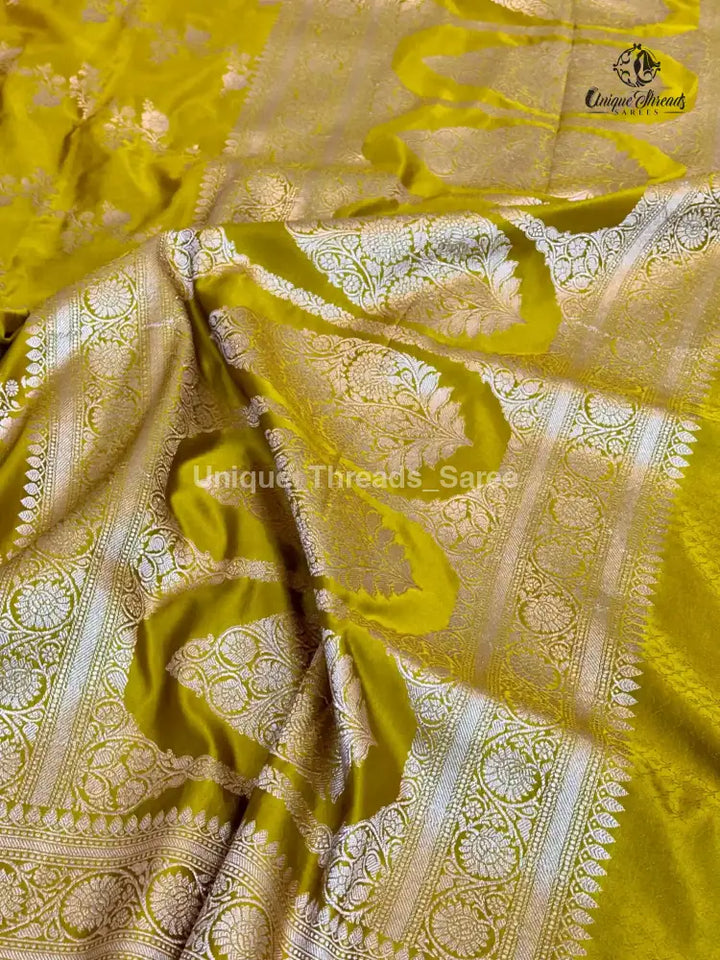 Mehandi Green Mashru Katan Silk Leheriya Weave Banarasi Saree