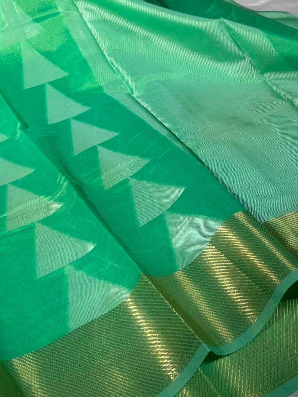 Green Temple Design Soft Cotton Saree