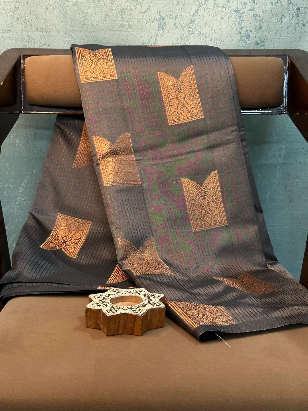 Eccentric Weave Softsilk Traditional Banarasi Saree