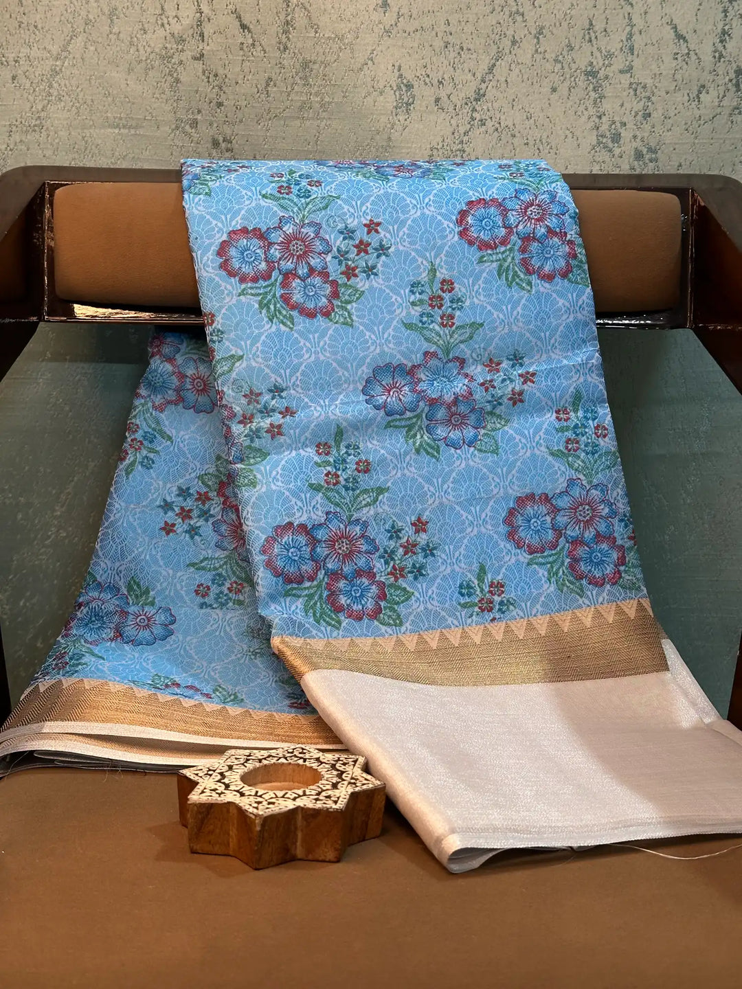Eccentric Weave Softsilk Traditional Banarasi Saree