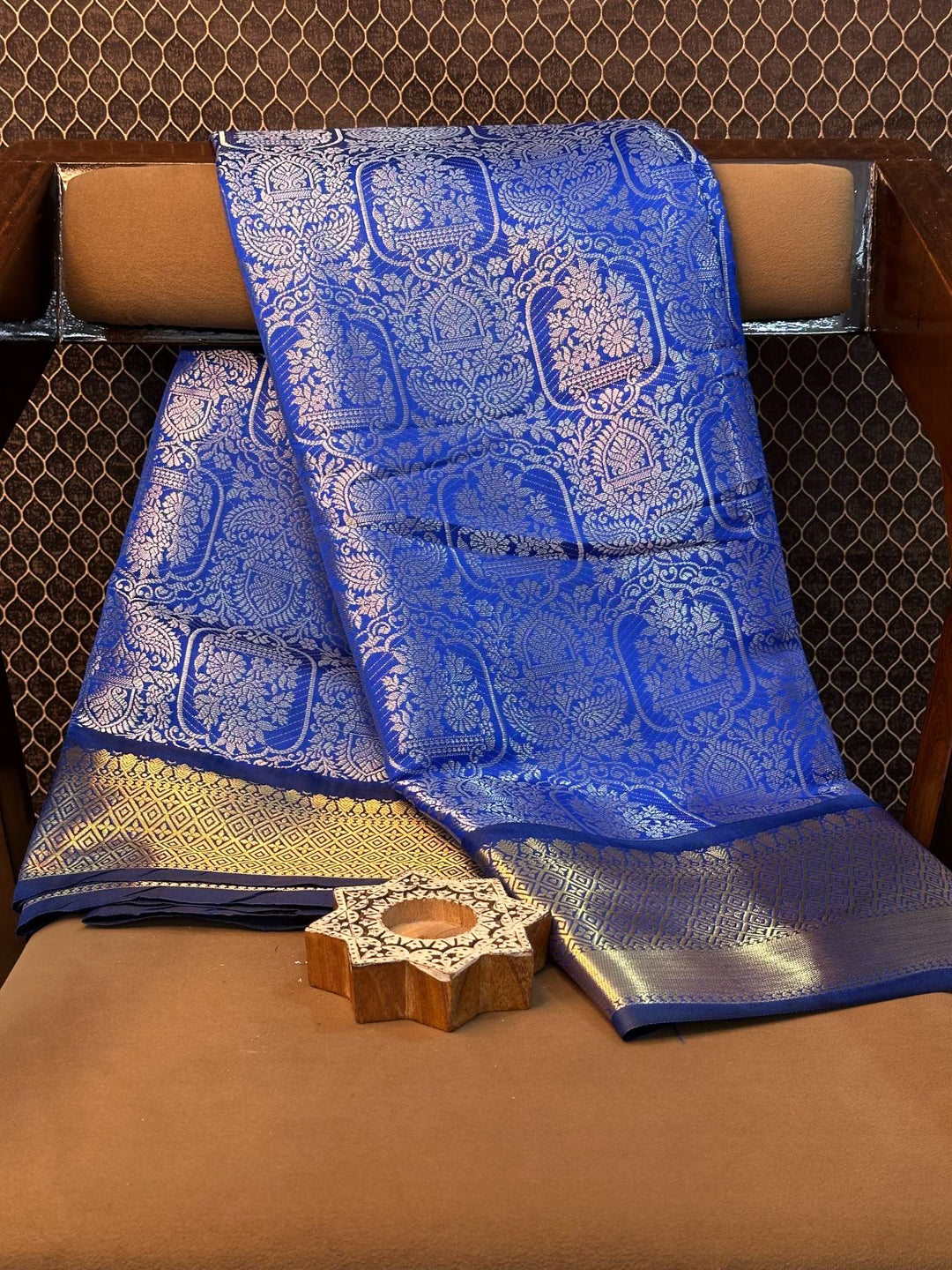 Eccentric zari weave Softsilk Heritage Banarasi saree