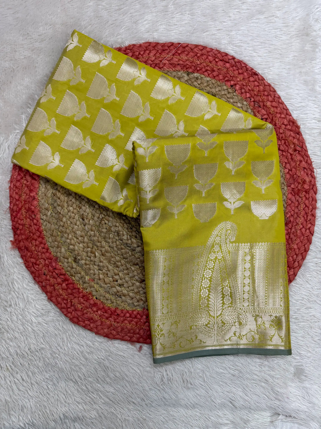 Contemporary Weave Kora Tissue Silk Banarasi Saree