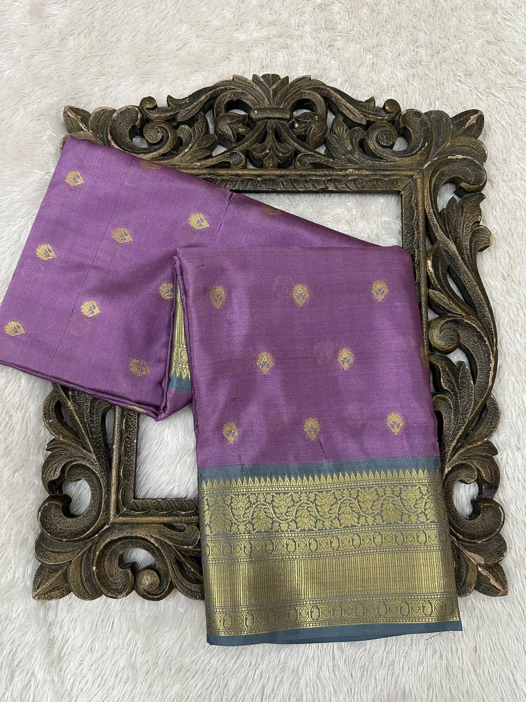 Contemporary Weave Kora Tissue Silk Banarasi Saree
