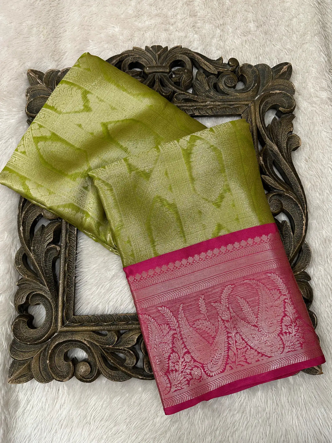 Contemporary Weave Kora Tissue Silk Banarasi Saree
