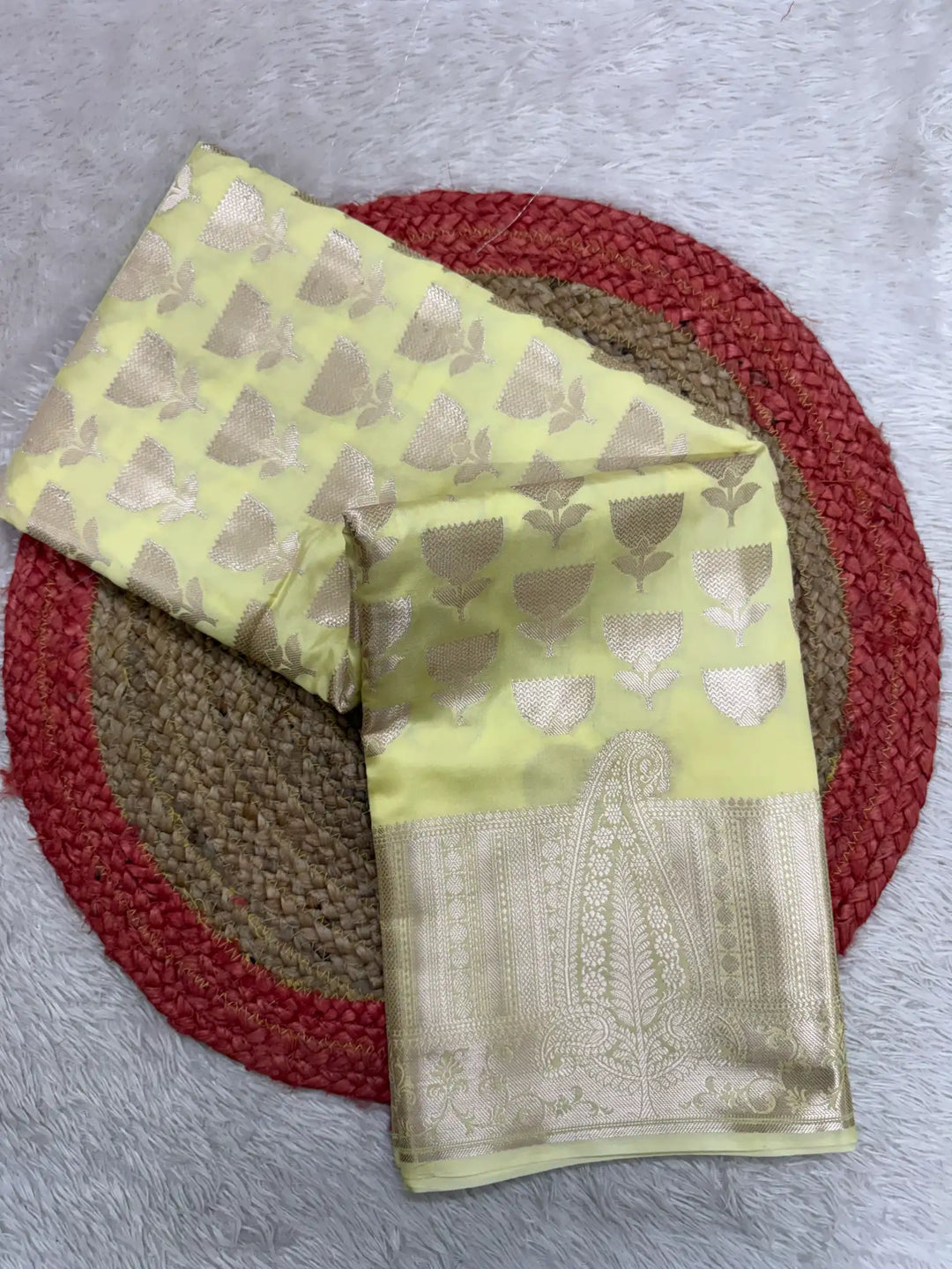 Contemporary Weave Kora Tissue Silk Banarasi Saree