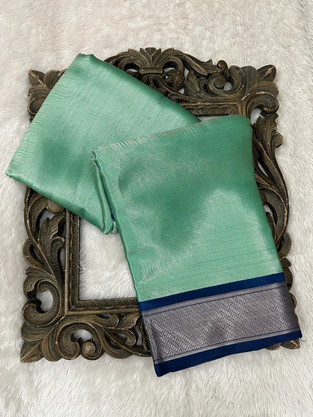Contemporary Weave Kora Tissue Silk Banarasi Saree