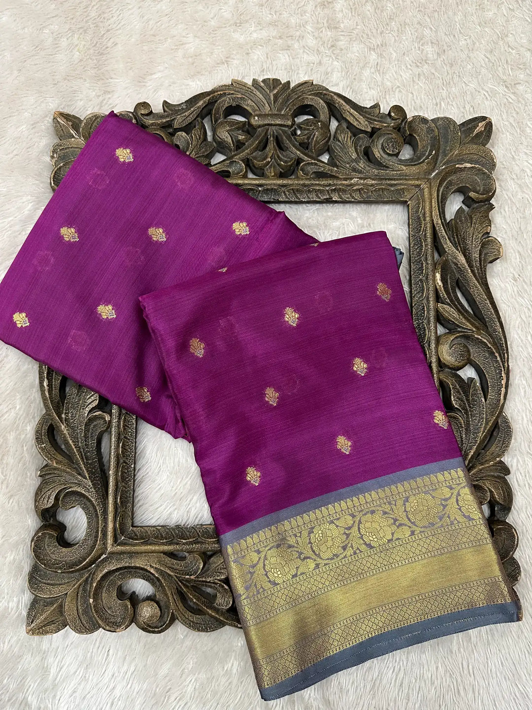 Contemporary Weave Kora Tissue Silk Banarasi Saree