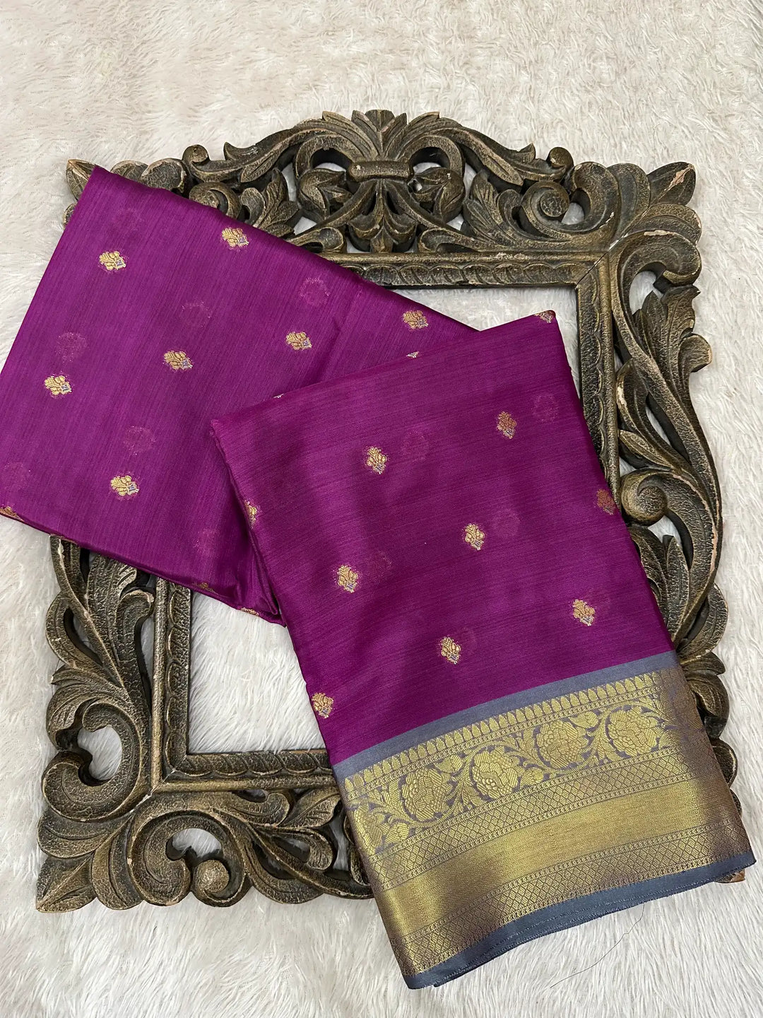 Contemporary Weave Kora Tissue Silk Banarasi Saree