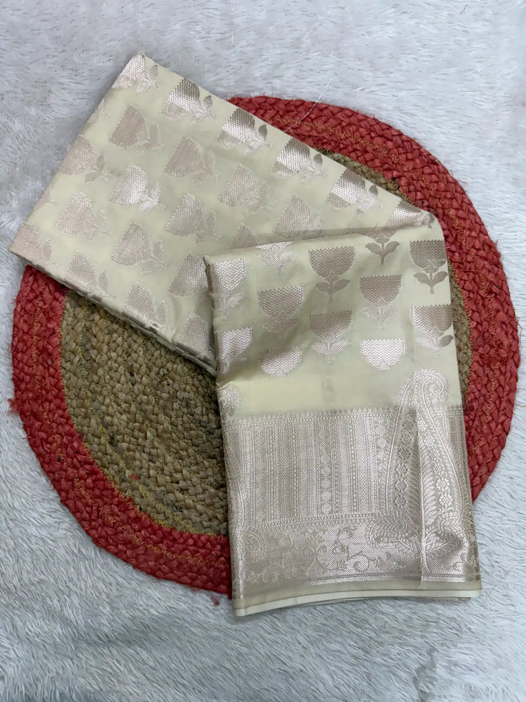 Contemporary Weave Kora Tissue Silk Banarasi Saree