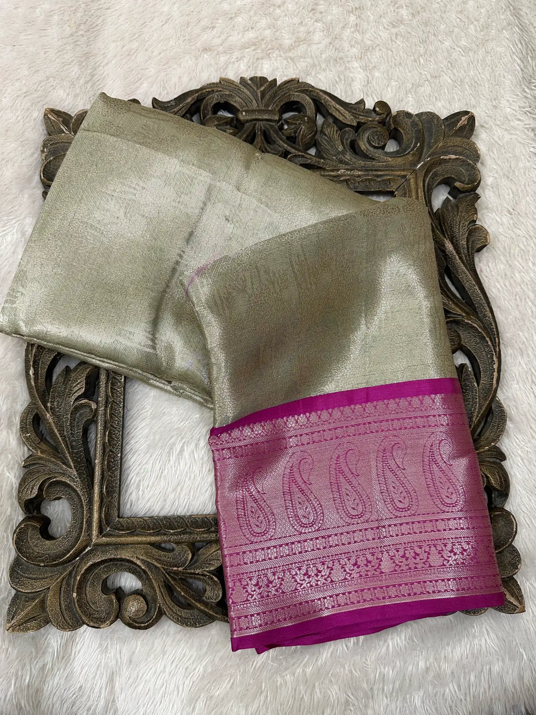 Contemporary Weave Kora Tissue Silk Banarasi Saree