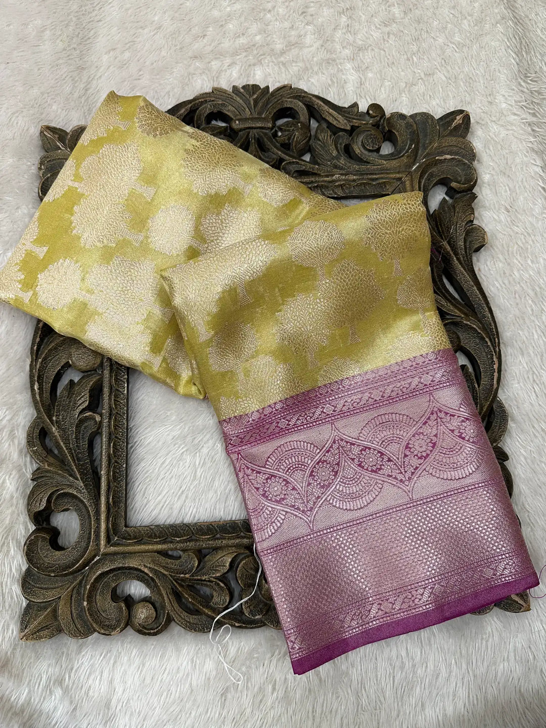 Contemporary Weave Kora Tissue Silk Banarasi Saree