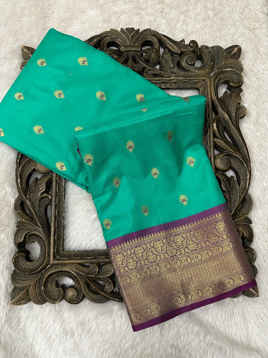 Contemporary Weave Kora Tissue Silk Banarasi Saree