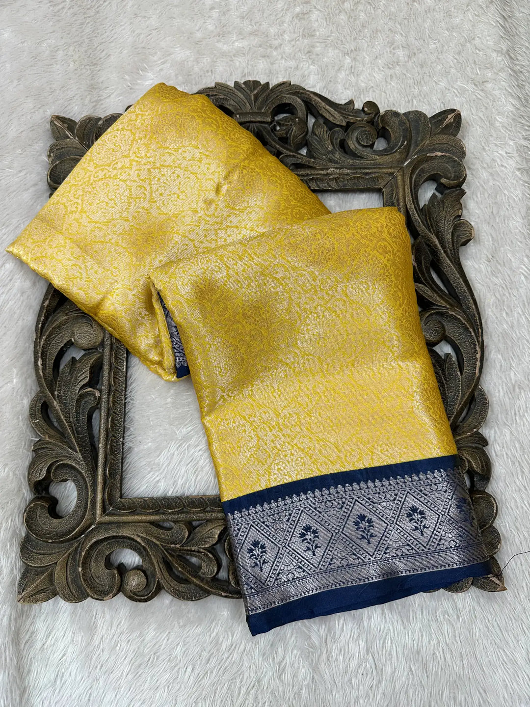 Contemporary Weave Kora Tissue Silk Banarasi Saree