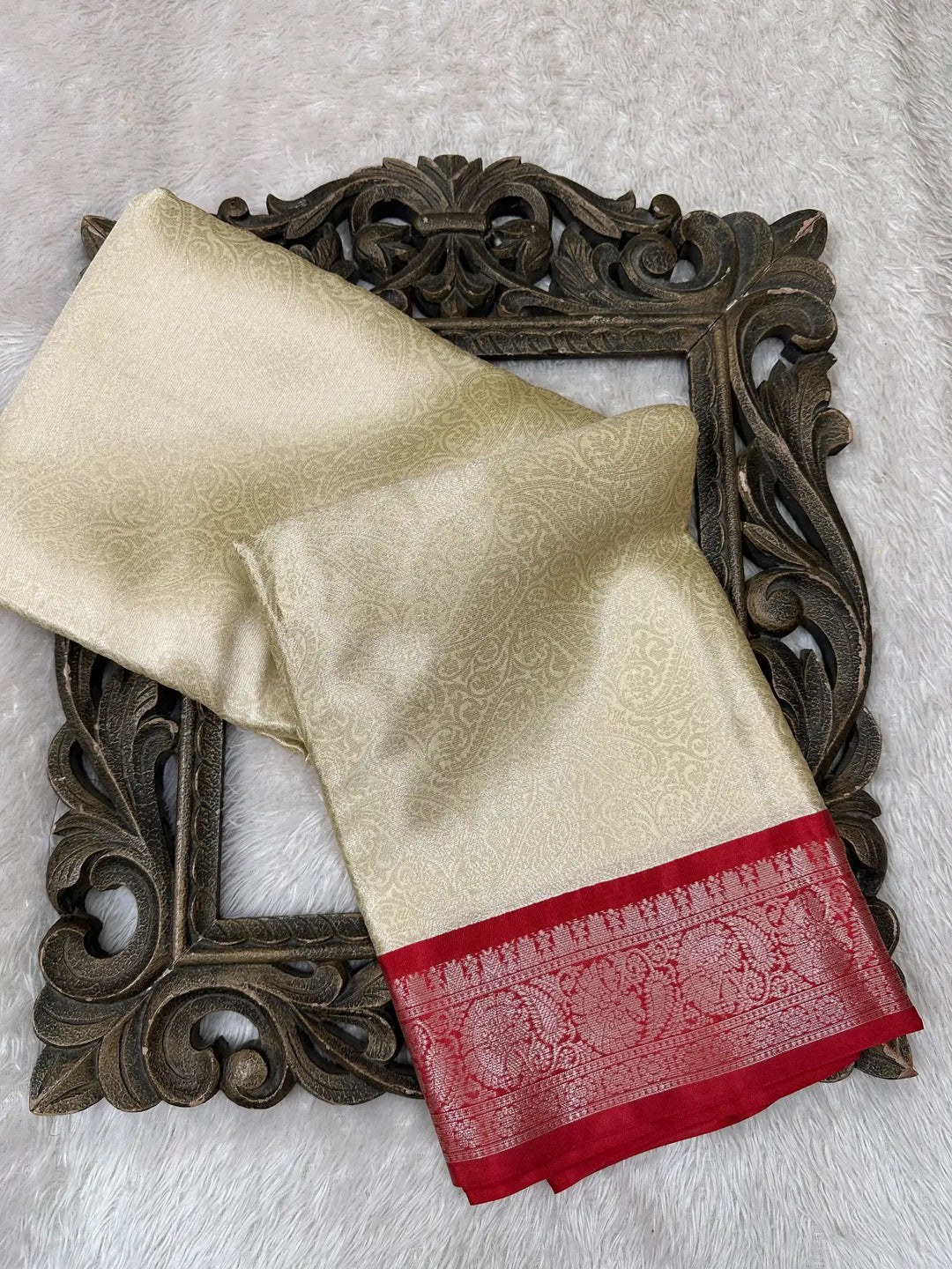 Contemporary Weave Kora Tissue Silk Banarasi Saree