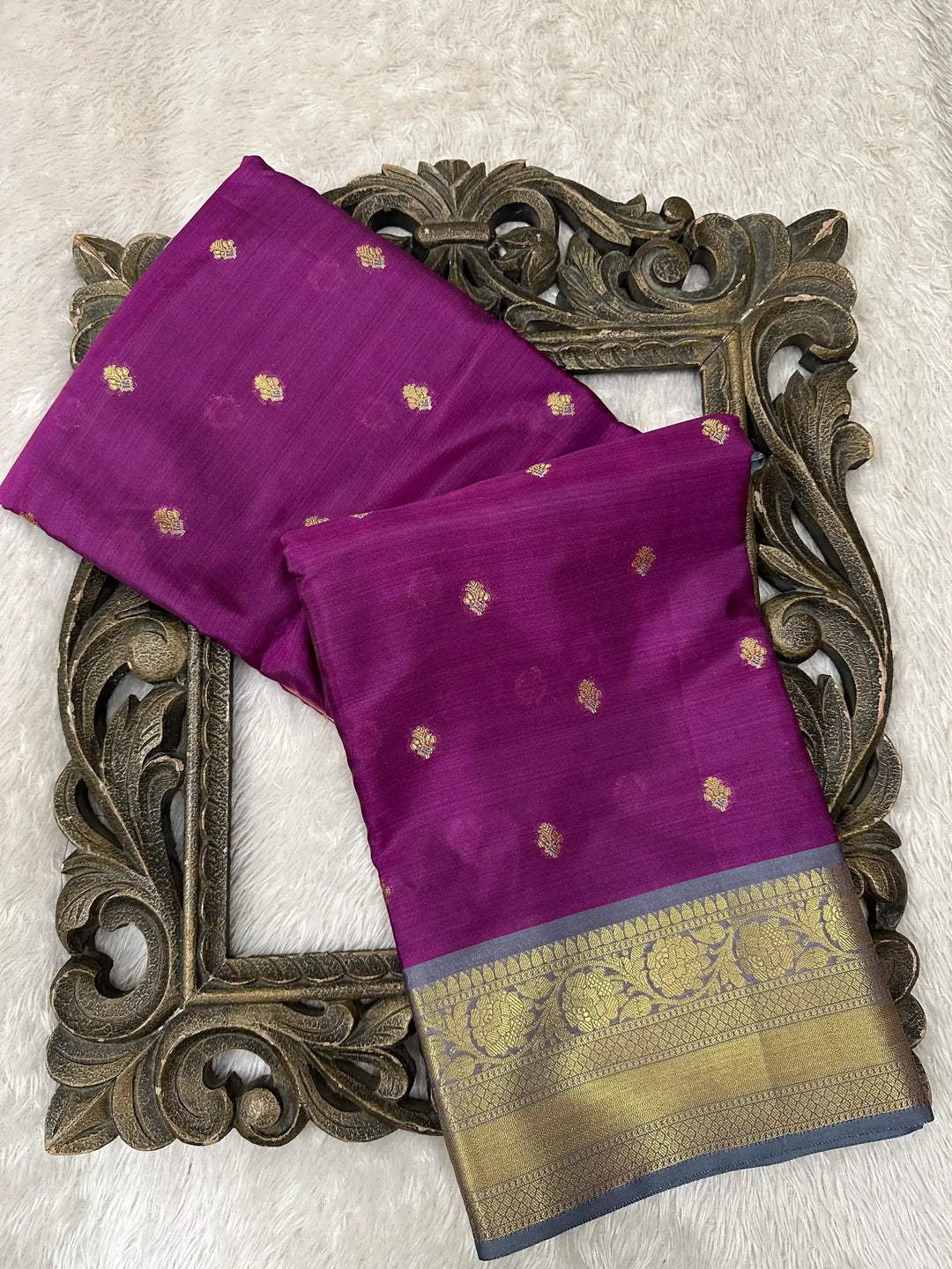 Contemporary Weave Kora Tissue Silk Banarasi Saree