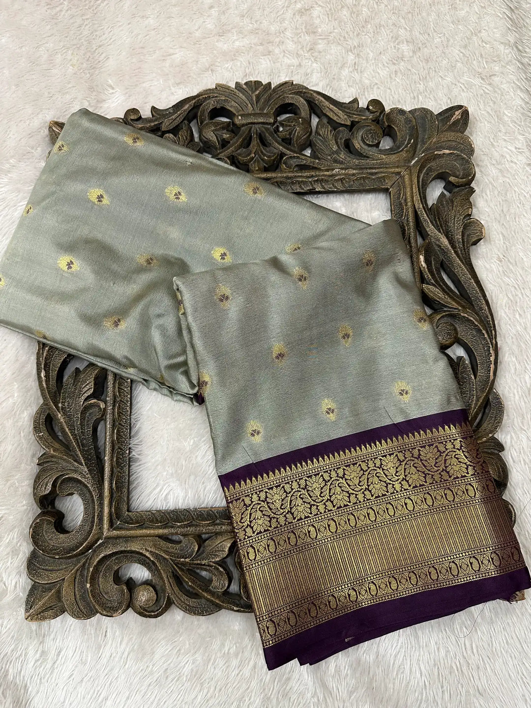 Contemporary Weave Kora Tissue Silk Banarasi Saree