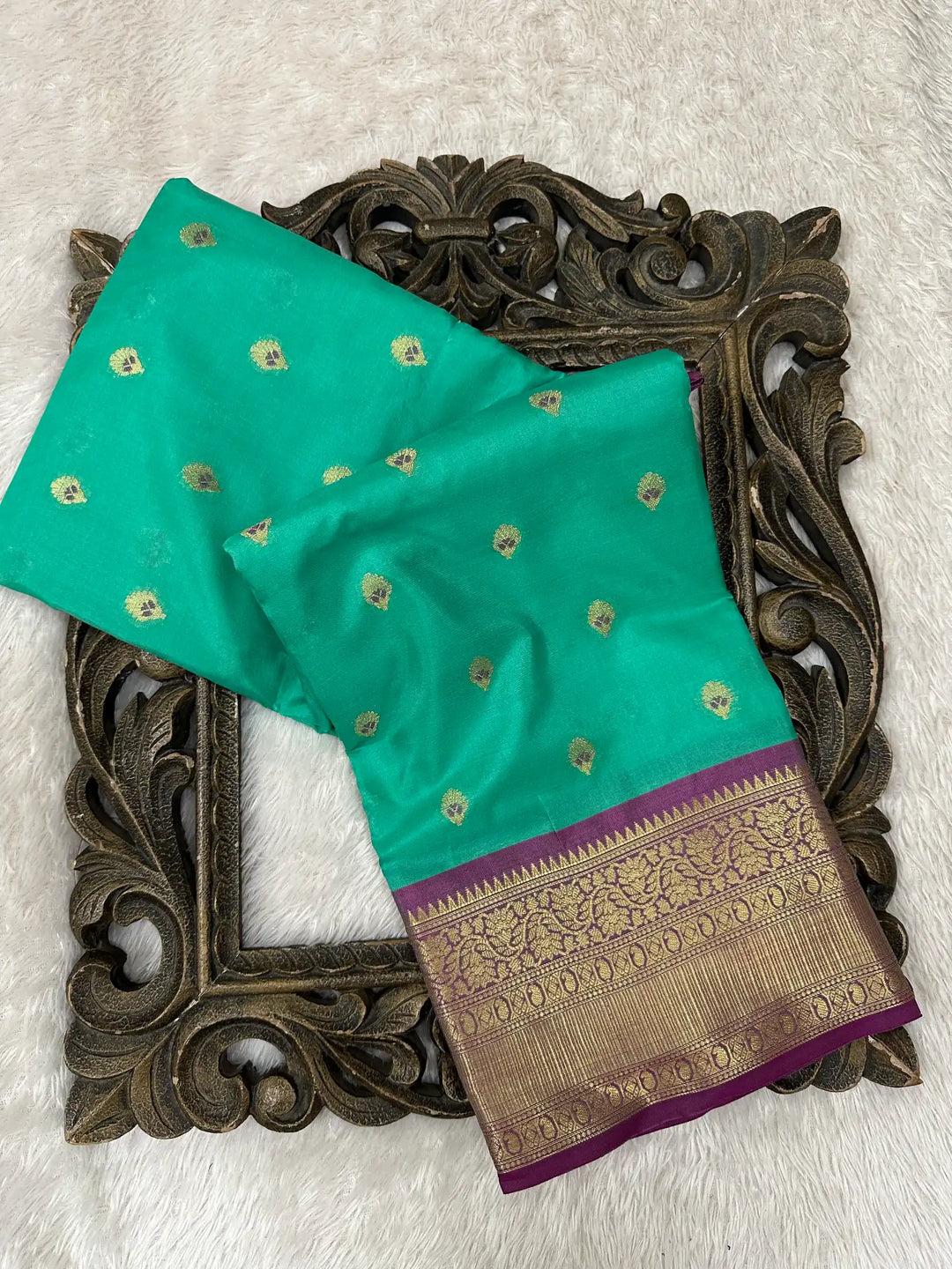 Contemporary Weave Kora Tissue Silk Banarasi Saree