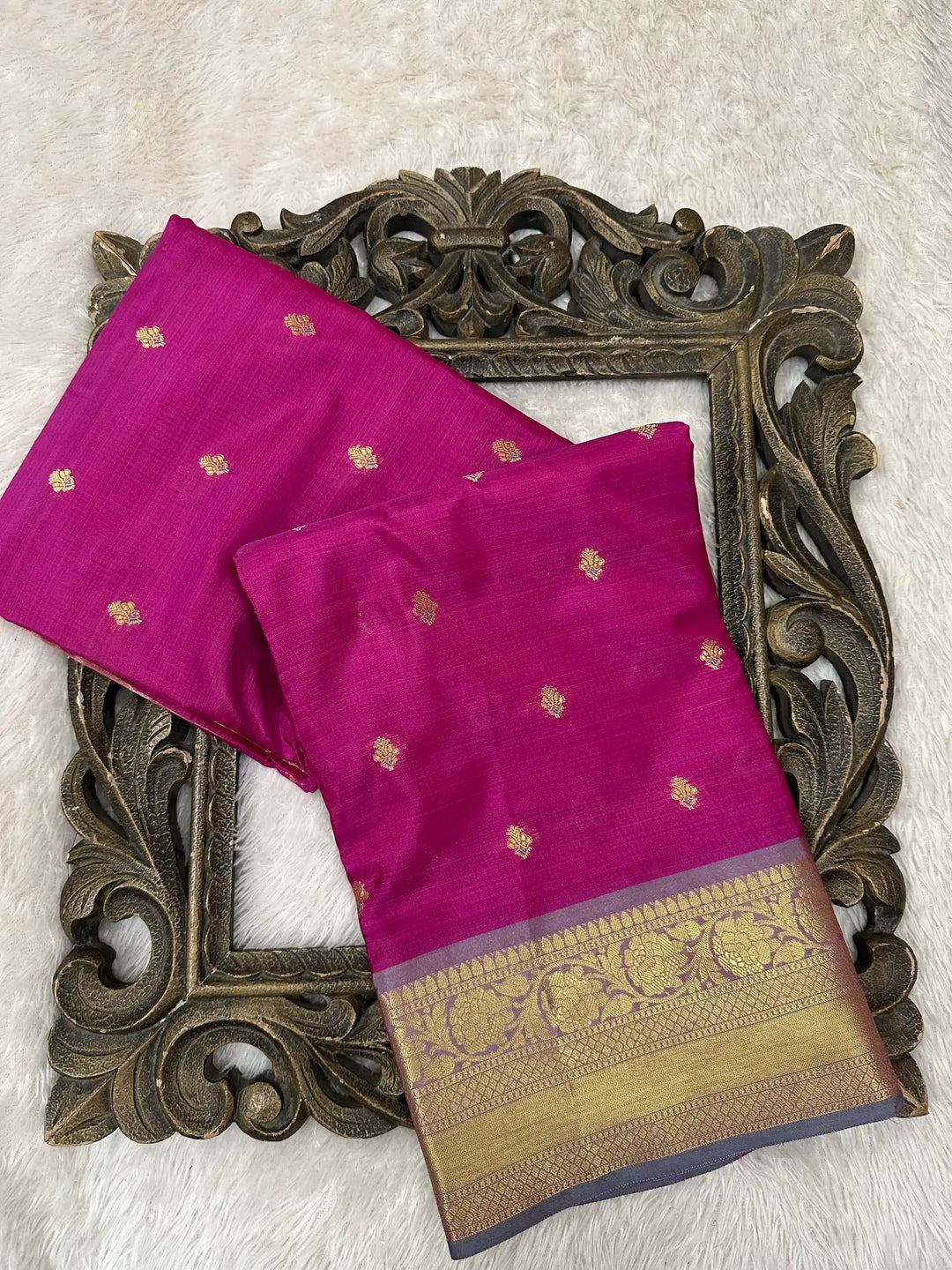 Contemporary Weave Kora Tissue Silk Banarasi Saree