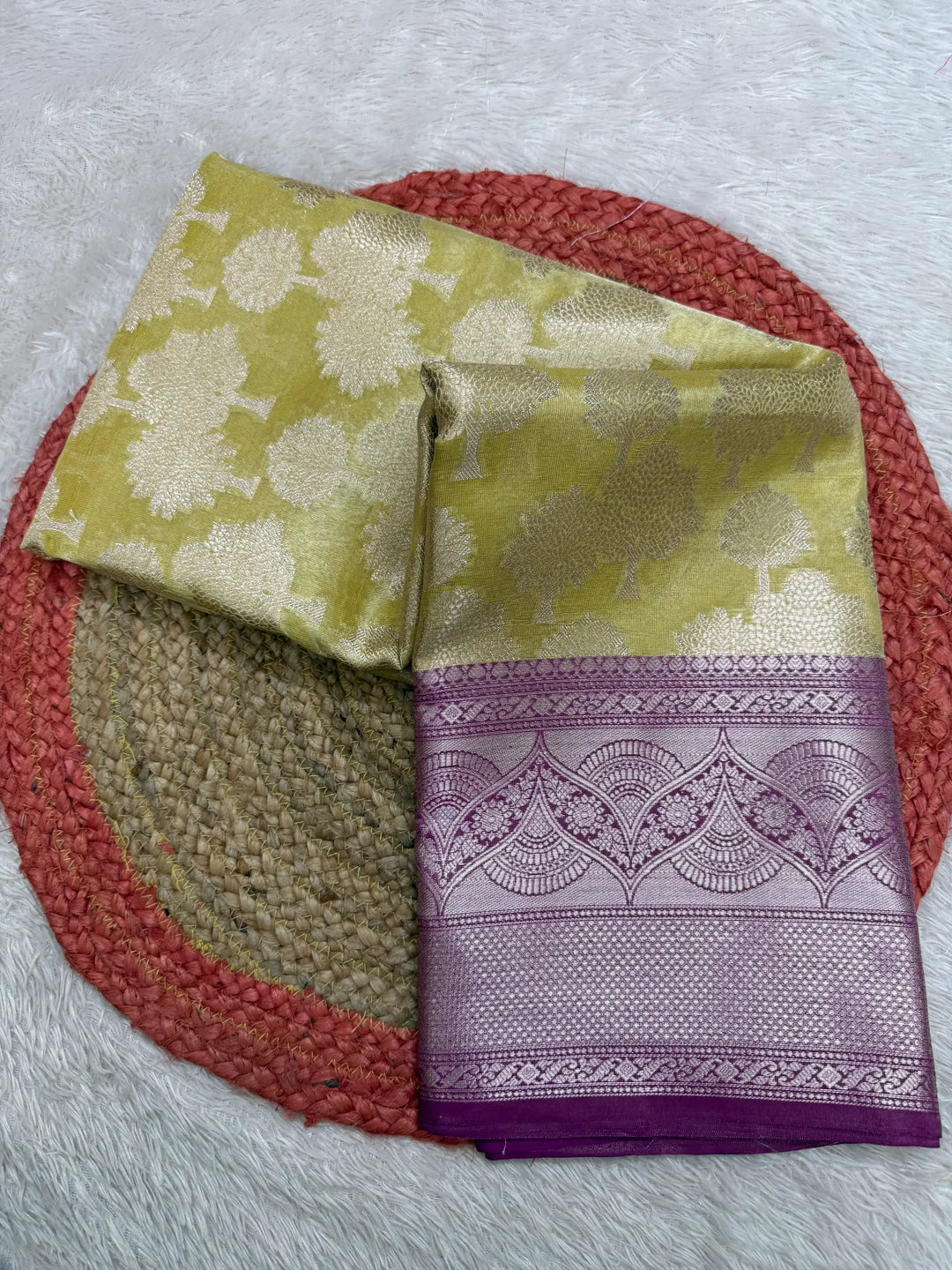 Contemporary Weave Kora Tissue Silk Banarasi Saree