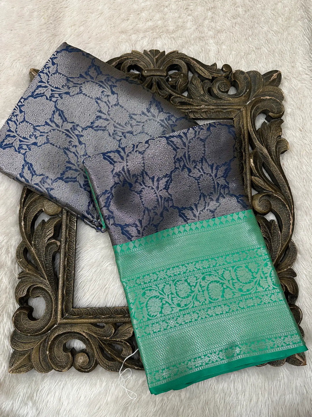 Contemporary Weave Kora Tissue Silk Banarasi Saree