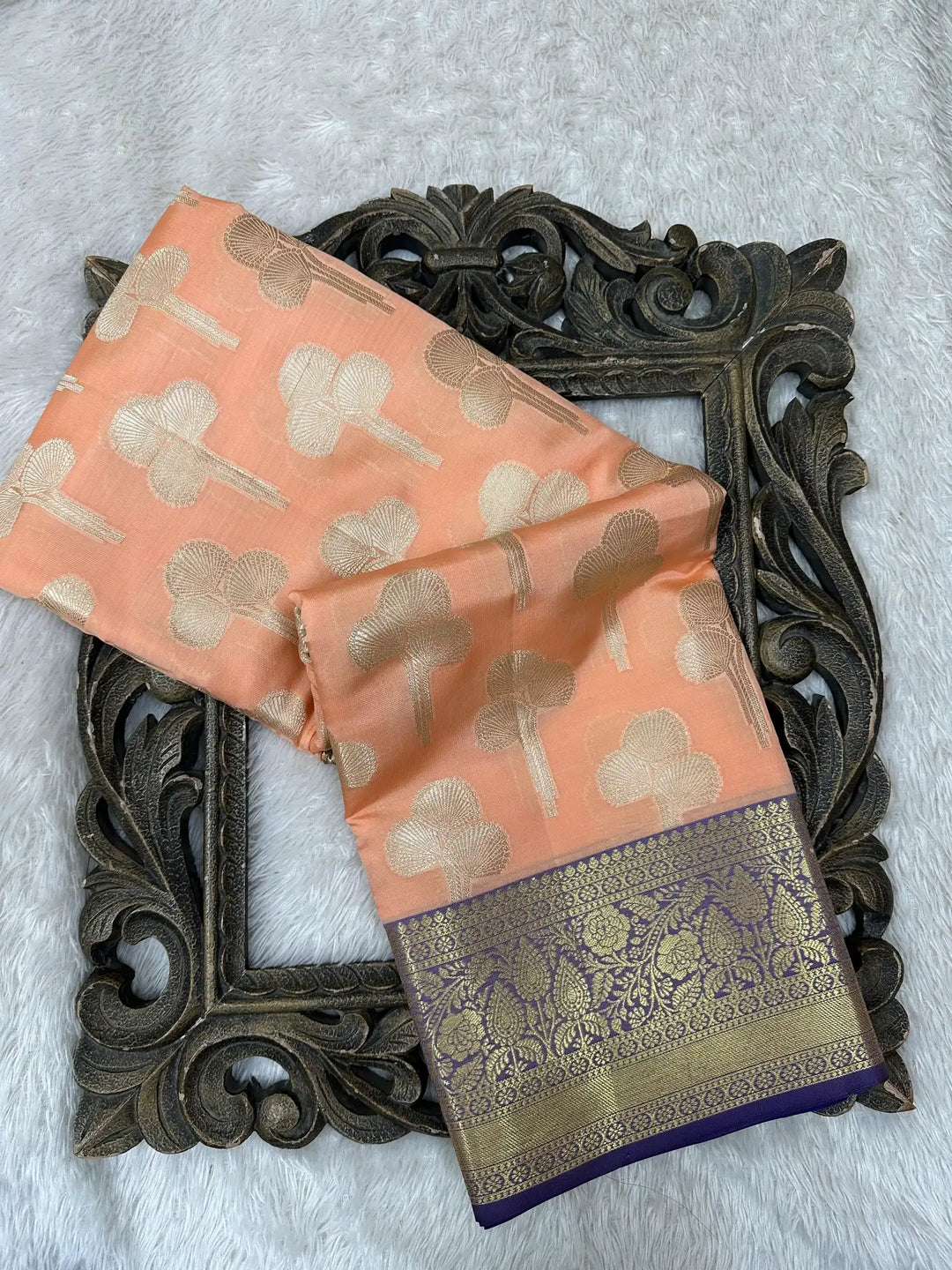 Contemporary Weave Kora Tissue Silk Banarasi Saree