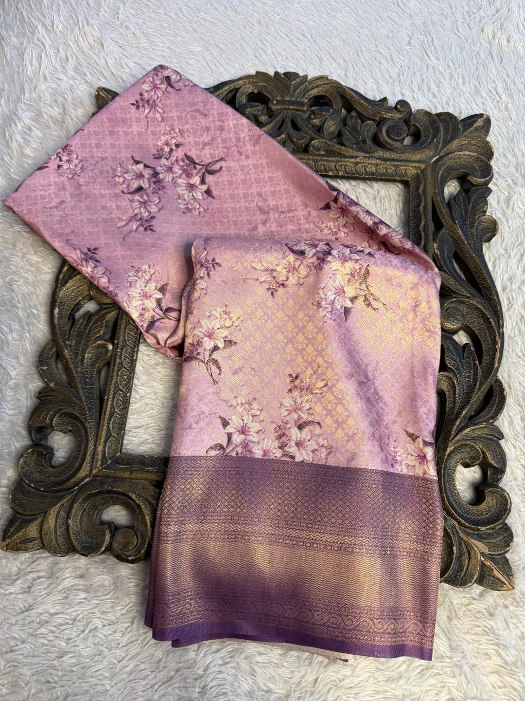Trending Softsilk Jacquard Unique Banarasi Saree