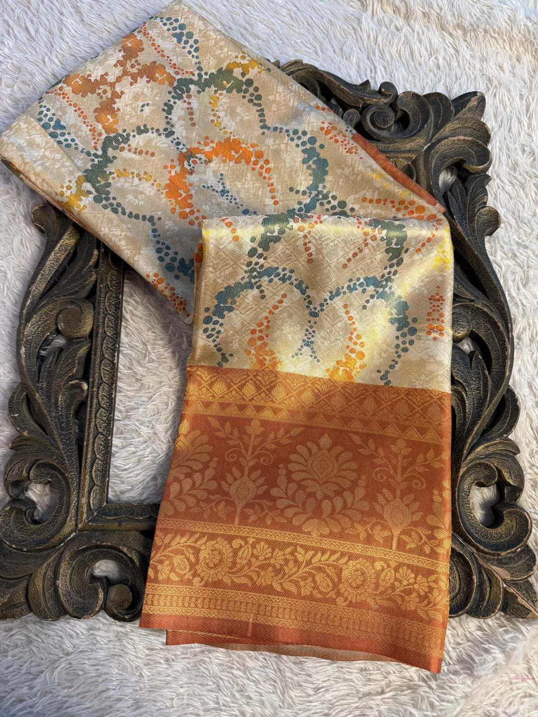 Trending Softsilk Jacquard Unique Banarasi Saree