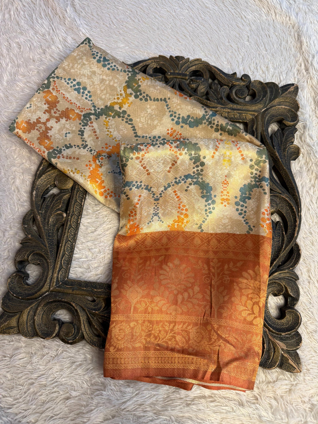Trending Softsilk Jacquard Unique Banarasi Saree