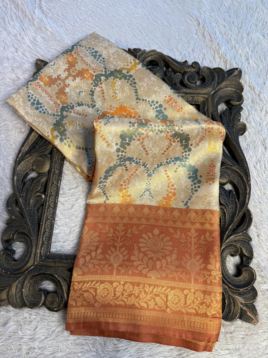 Trending Softsilk Jacquard Unique Banarasi Saree