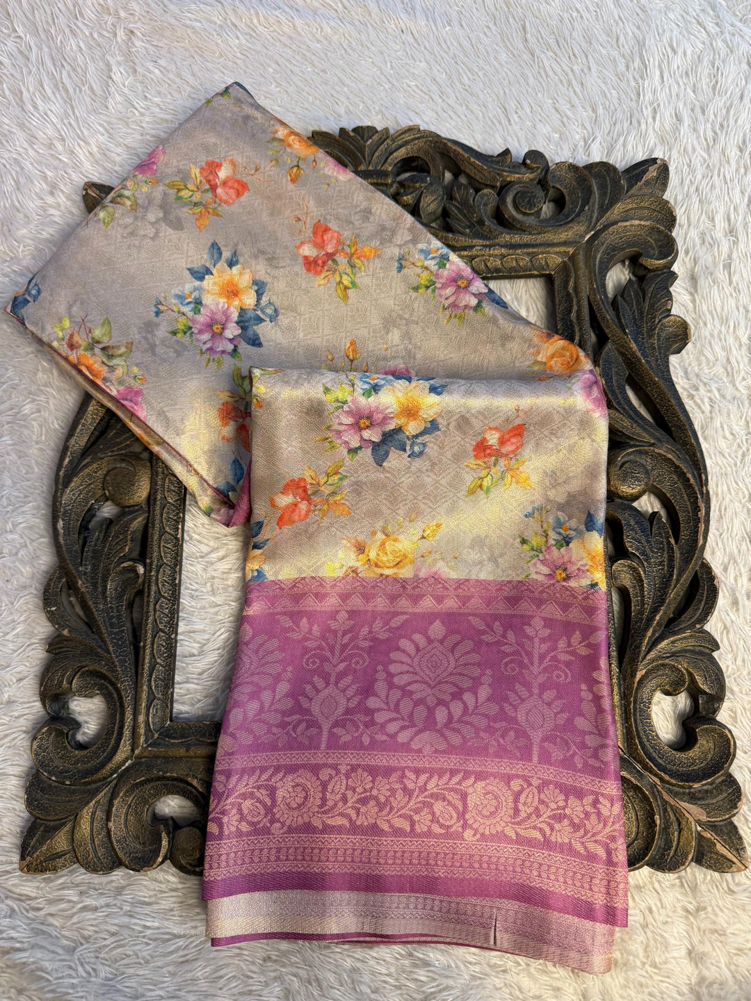 Trending Softsilk Jacquard Unique Banarasi Saree