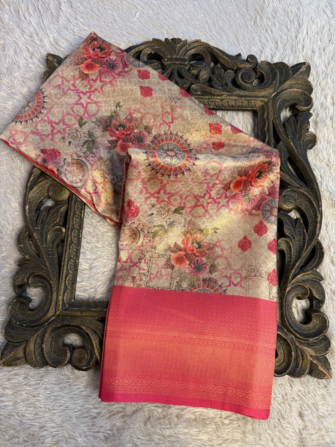 Trending Softsilk Jacquard Unique Banarasi Saree