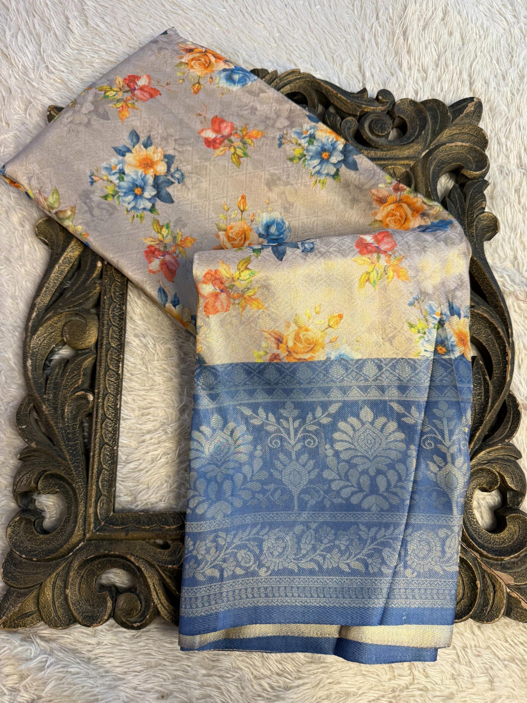 Trending Softsilk Jacquard Unique Banarasi Saree