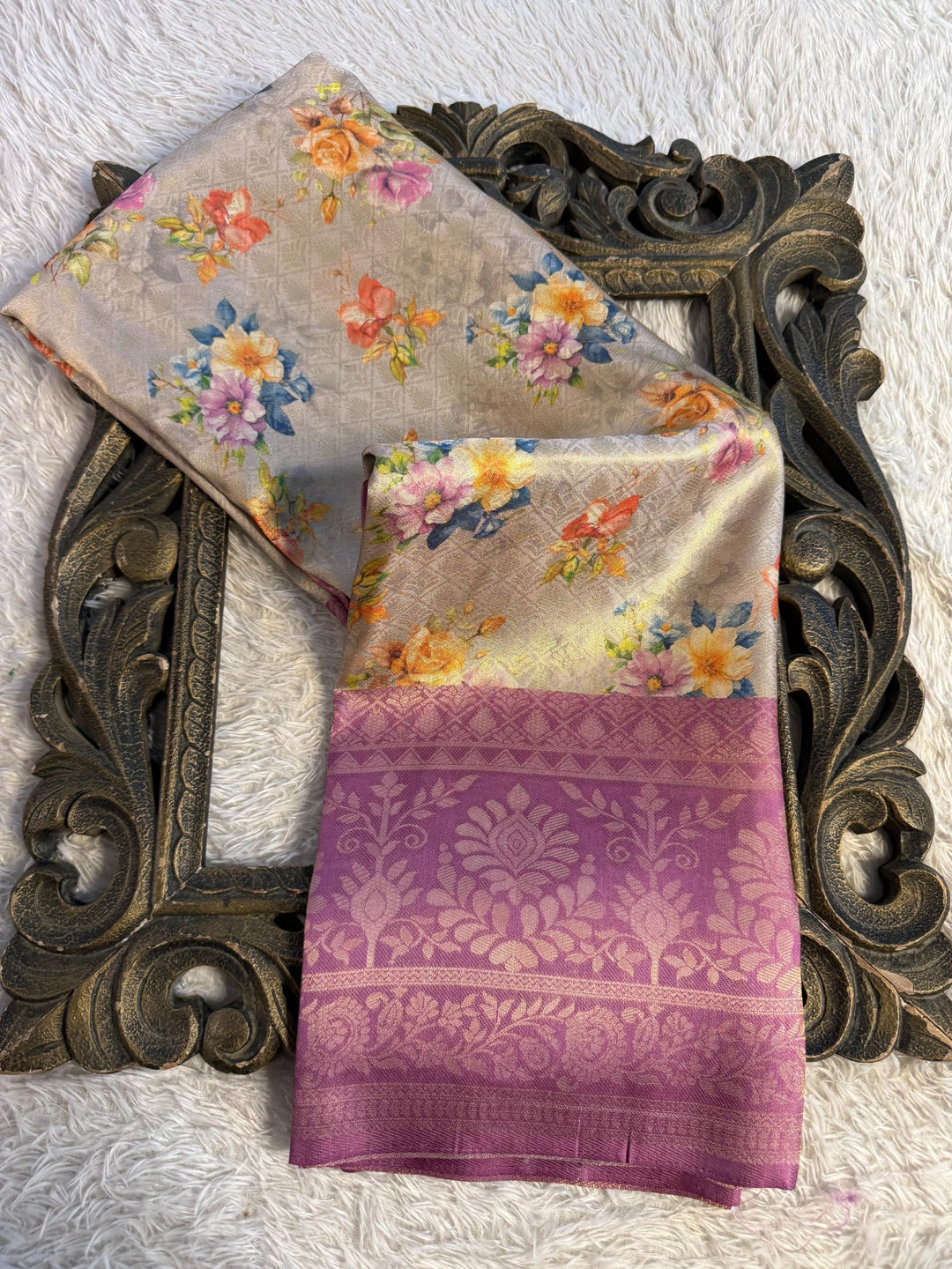Trending Softsilk Jacquard Unique Banarasi Saree