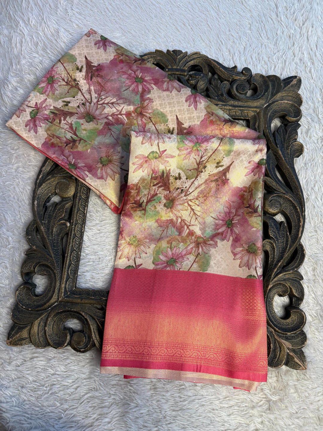 Trending Softsilk Jacquard Unique Banarasi Saree