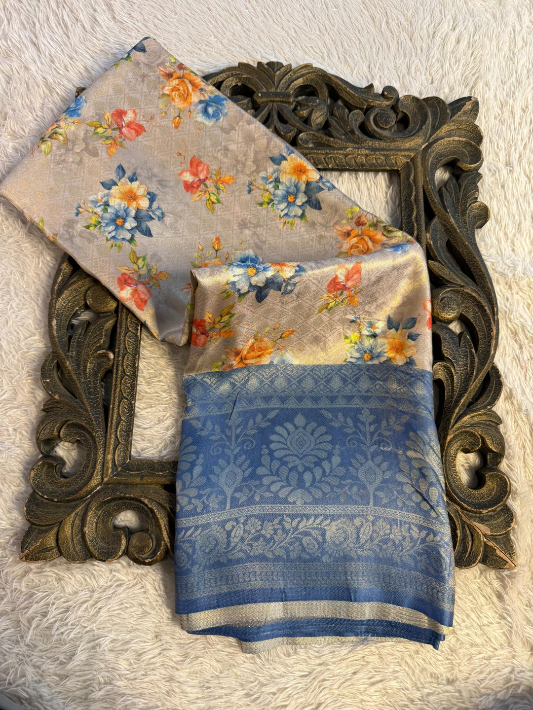 Trending Softsilk Jacquard Unique Banarasi Saree