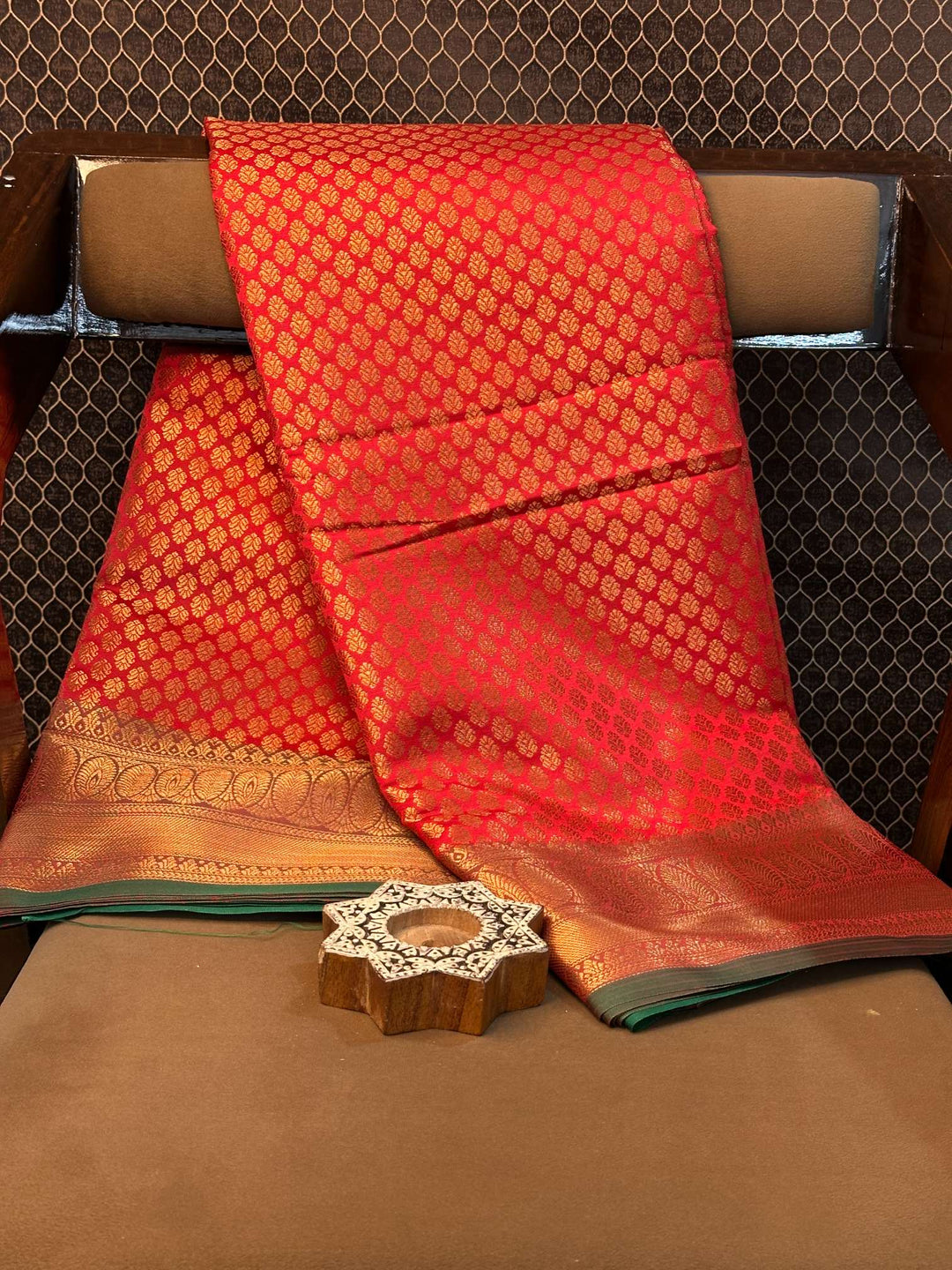 Eccentric zari weave Softsilk Heritage Banarasi saree