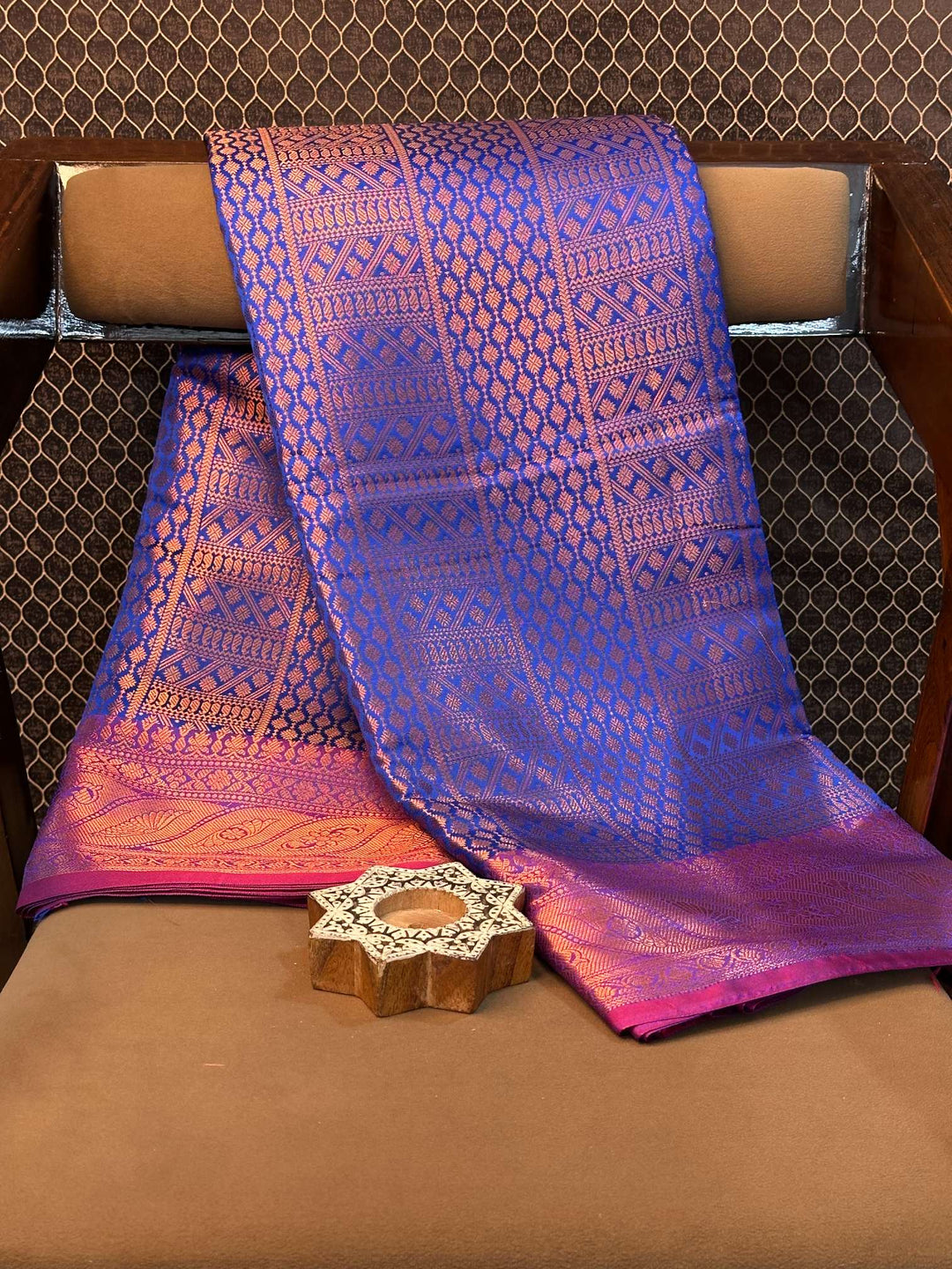 Eccentric zari weave Softsilk  Banarasi saree
